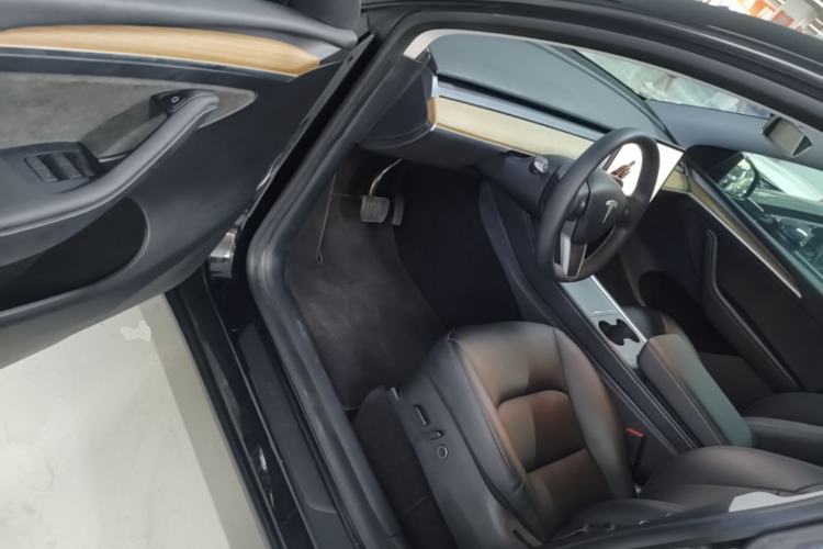 Used Tesla Model Y 2022 Rear-Wheel-Drive Version Driver Seat