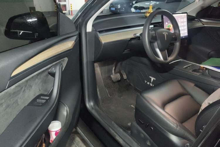 Used Tesla Model Y 2022 Revised Version Rear-Wheel Drive Driver Seat