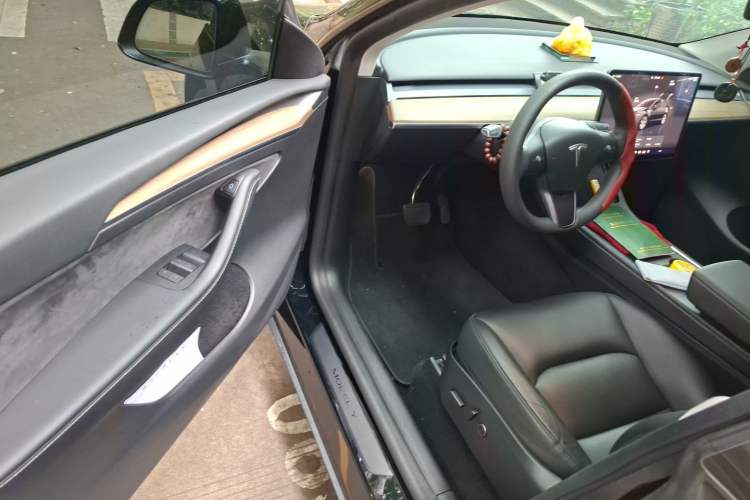 Used Tesla Model Y 2022 Revised Version Rear-Wheel Drive Driver Seat