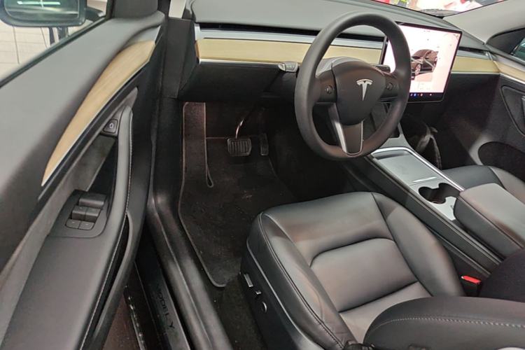 Used Tesla Model Y 2022 Revised Version Rear-Wheel Drive Driver Seat