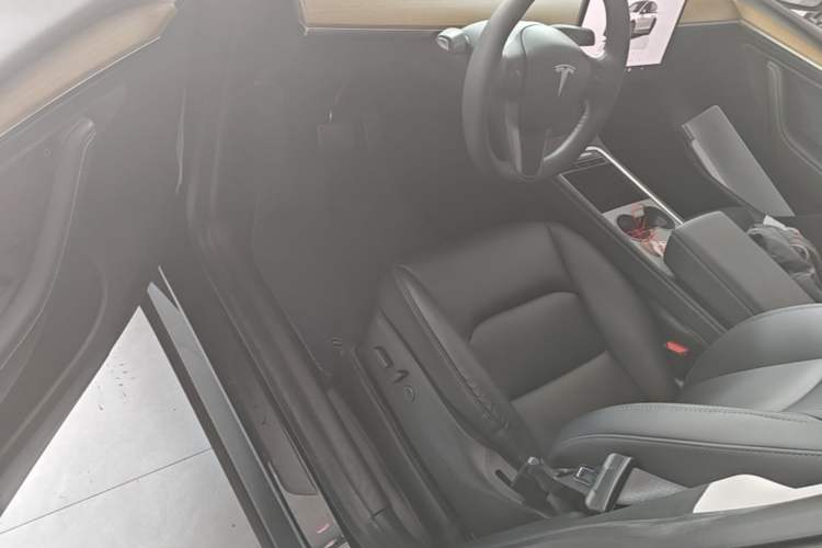 Used Tesla Model Y 2022 Rear-Wheel-Drive Version Driver Seat