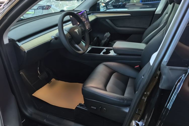 Used Tesla Model Y 2022 Revised Version Rear-Wheel Drive Driver Seat