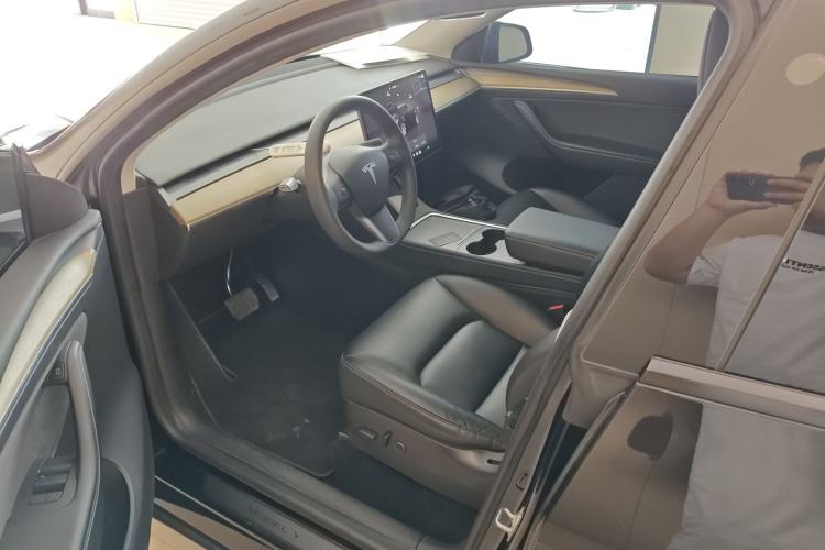 Used Tesla Model Y 2022 Revised Version Rear-Wheel Drive Driver Seat