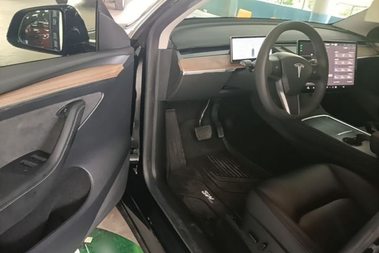 Used Tesla Model Y 2022 Rear-Wheel-Drive Version Driver Seat