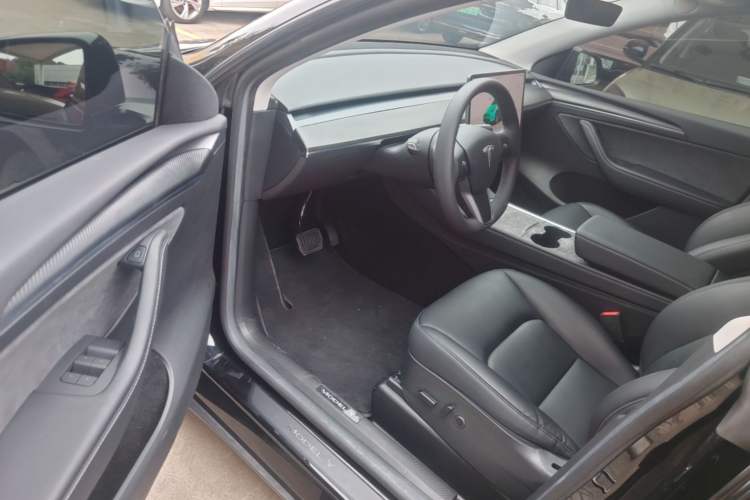 Used Tesla Model Y 2022 Revised Version Rear-Wheel Drive Driver Seat