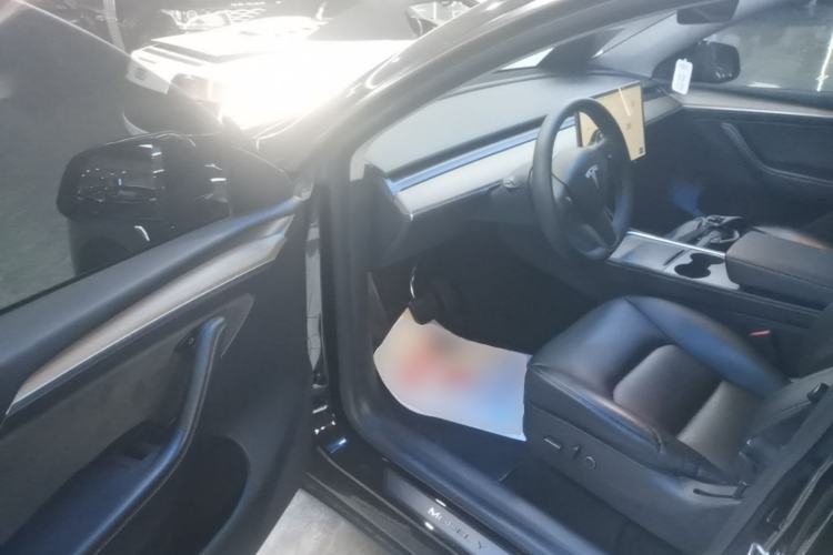Used Tesla Model Y 2022 Rear-Wheel-Drive Version Driver Seat