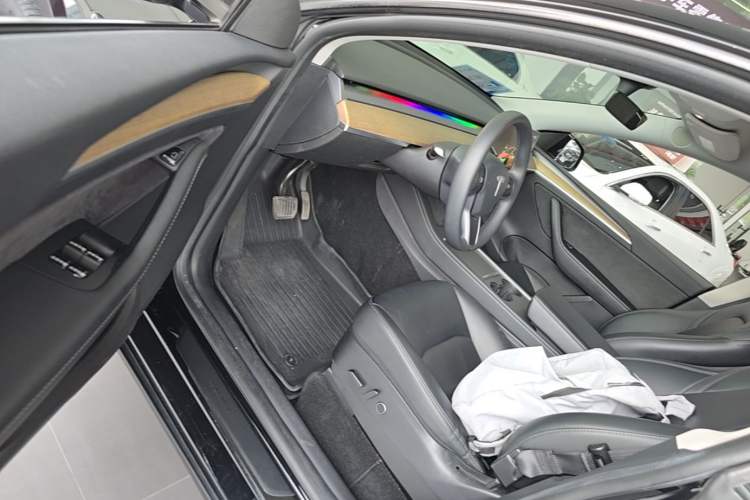 Used Tesla Model Y 2022 Revised Version Rear-Wheel Drive Driver Seat