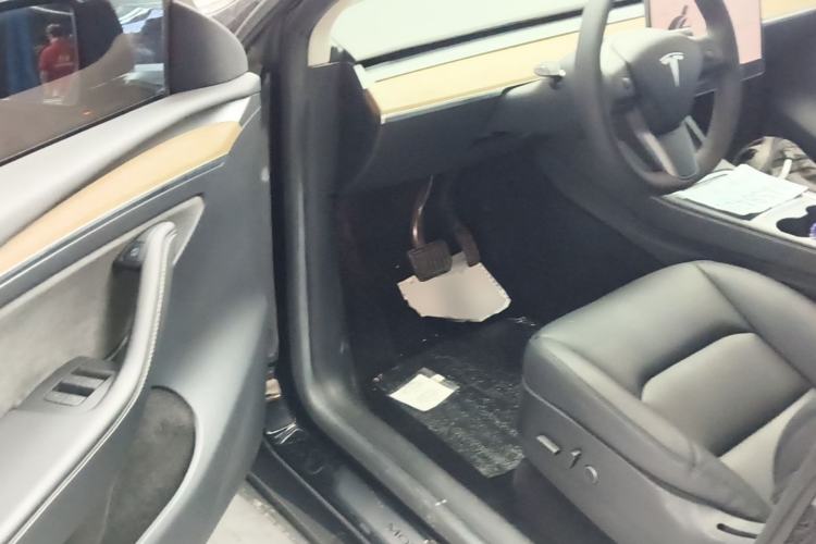 Used Tesla Model Y 2022 Rear-Wheel-Drive Version Driver Seat