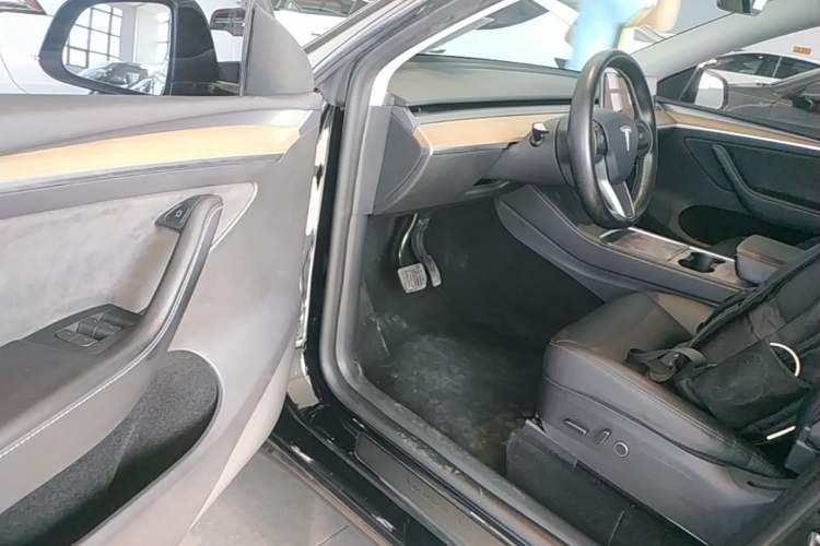 Used Tesla Model Y 2022 Revised Version Rear-Wheel Drive Driver Seat