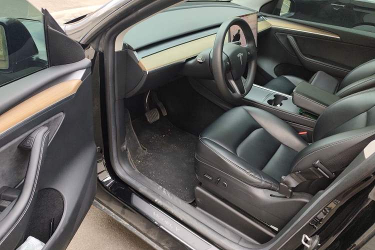 Used Tesla Model Y 2022 Rear-Wheel-Drive Version Driver Seat