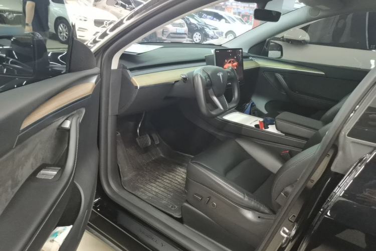 Used Tesla Model Y 2022 Revised Version Rear-Wheel Drive Driver Seat