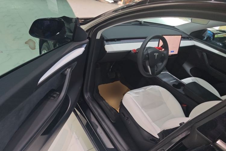 Used Tesla Model Y 2022 Revised Version Rear-Wheel Drive Driver Seat