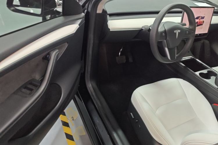 Used Tesla Model Y 2022 Revised Version Rear-Wheel Drive Driver Seat