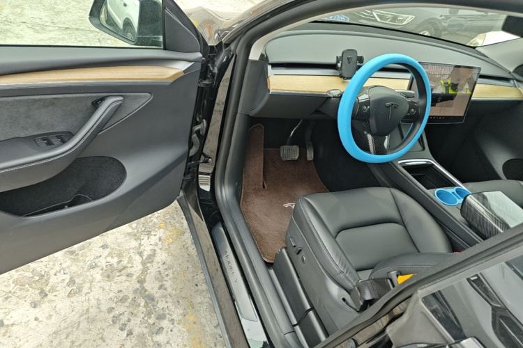Used Tesla Model Y 2022 Rear-Wheel-Drive Version Driver Seat
