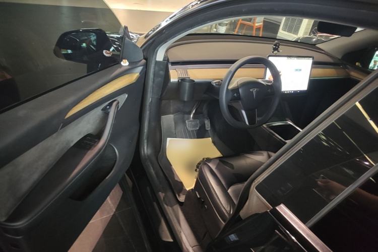 Used Tesla Model Y 2022 Revised Version Rear-Wheel Drive Driver Seat