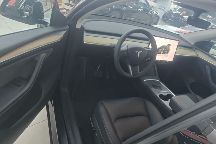 Used Tesla Model Y 2022 Revised Version Rear-Wheel Drive Driver Seat