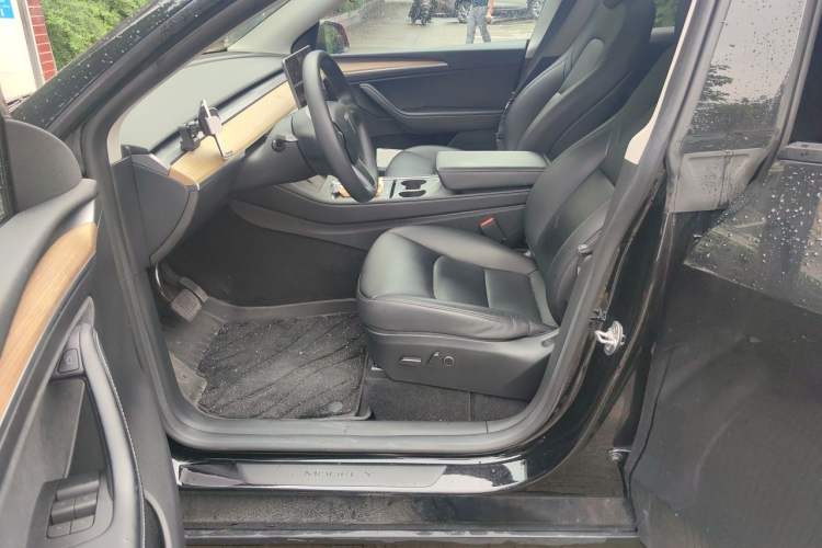 Used Tesla Model Y 2022 Revised Version Rear-Wheel Drive Driver Seat