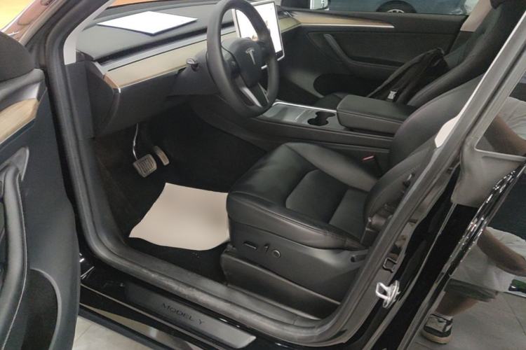 Used Tesla Model Y 2022 Revised Version Rear-Wheel Drive Driver Seat