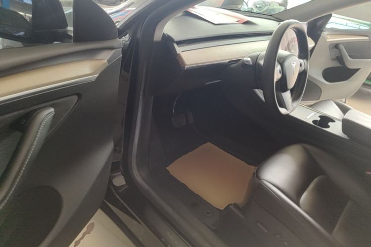 Used Tesla Model Y 2022 Rear-Wheel-Drive Version Driver Seat