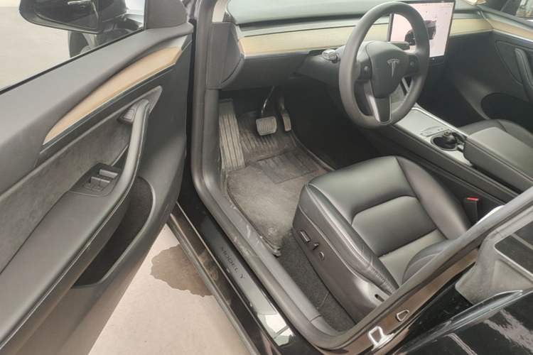 Used Tesla Model Y 2022 Revised Version Rear-Wheel Drive Driver Seat