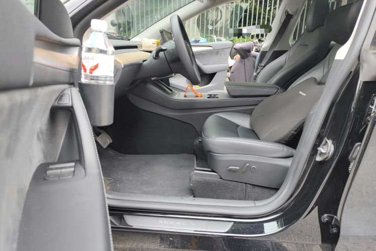 Used Tesla Model Y 2022 Revised Version Rear-Wheel Drive Driver Seat