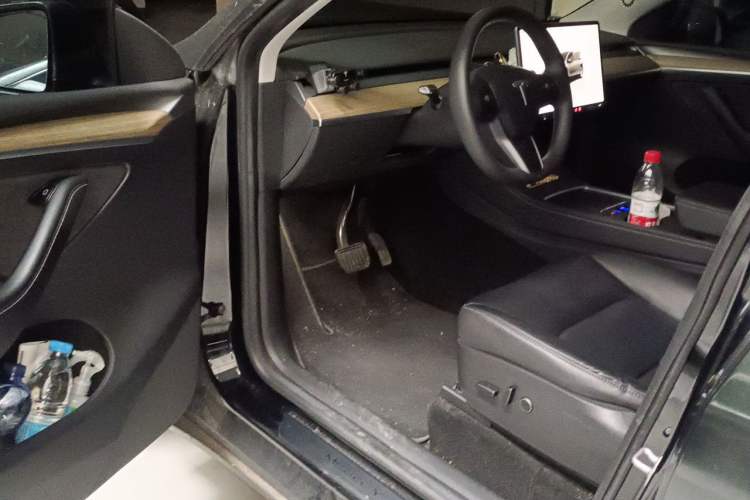 Used Tesla Model Y 2022 Revised Version Rear-Wheel Drive Driver Seat