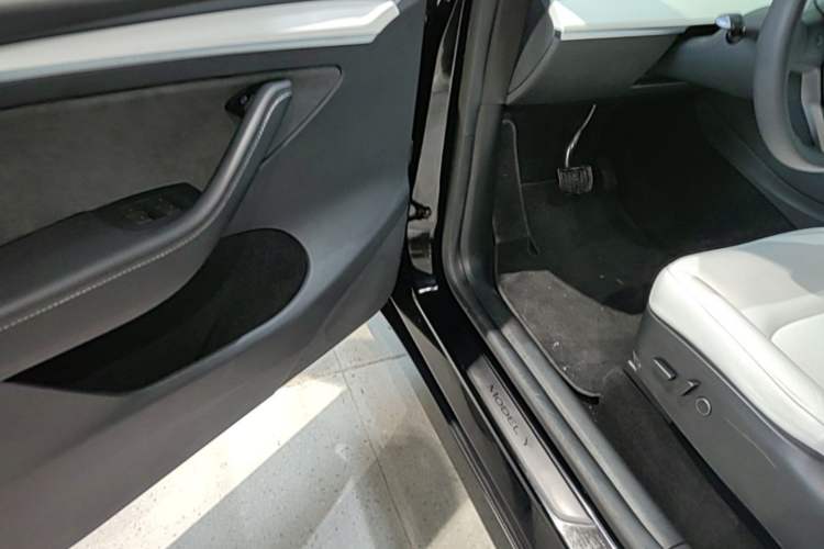 Used Tesla Model Y 2022 Revised Version Rear-Wheel Drive Driver Seat