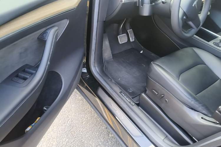 Used Tesla Model Y 2022 Revised Version Rear-Wheel Drive Driver Seat