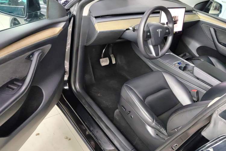 Used Tesla Model Y 2022 Revised Version Rear-Wheel Drive Driver Seat