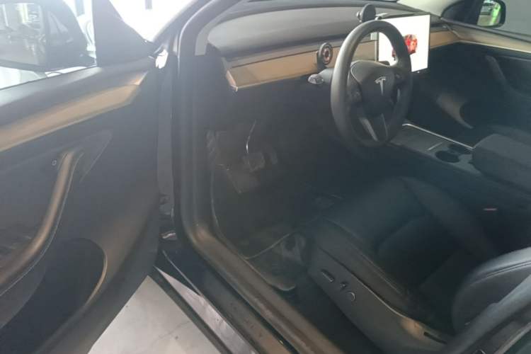 Used Tesla Model Y 2022 Revised Version Rear-Wheel Drive Driver Seat