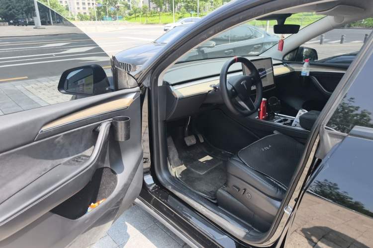 Used Tesla Model Y 2022 Revised Version Rear-Wheel Drive Driver Seat