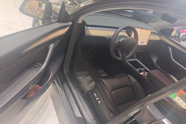 Used Tesla Model Y 2022 Rear-Wheel-Drive Version Driver Seat