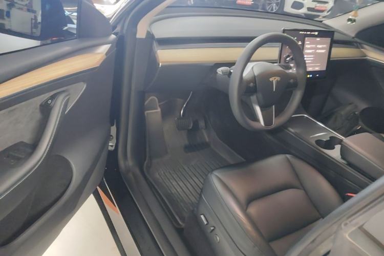 Used Tesla Model Y 2022 Revised Version Long-Range All-Wheel Drive Driver Seat