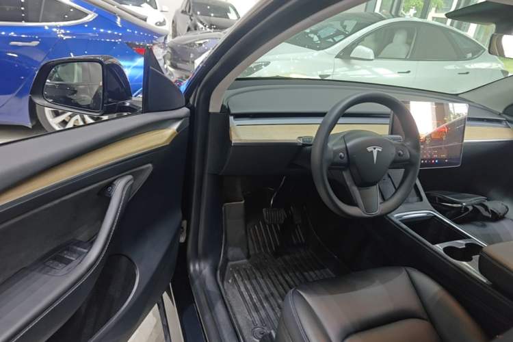 Used Tesla Model Y 2022 Revised Version Rear-Wheel Drive Driver Seat