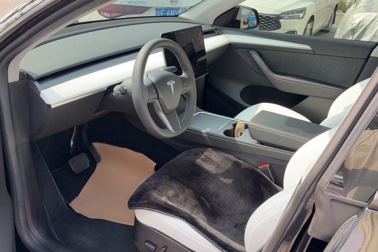 Used Tesla Model Y 2022 Revised Version Long-Range All-Wheel Drive Driver Seat