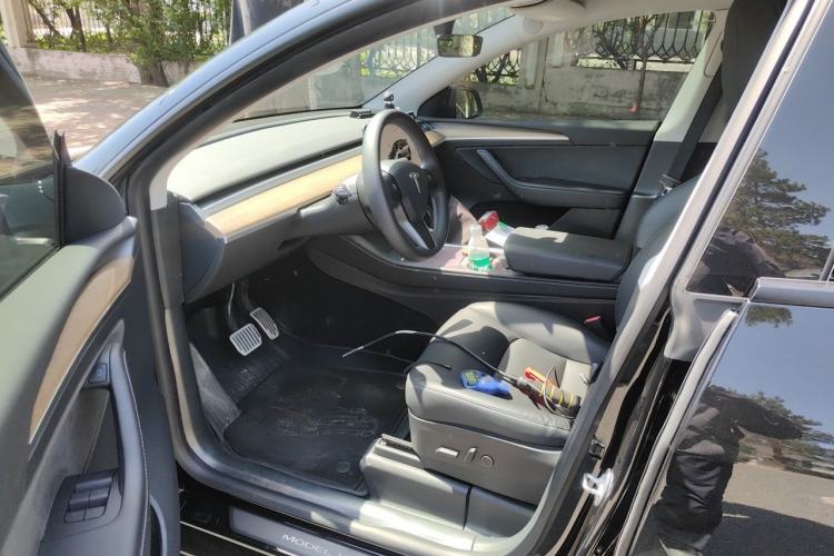 Used Tesla Model Y 2022 Rear-Wheel-Drive Version Driver Seat