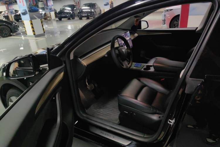Used Tesla Model Y 2022 Revised Version Rear-Wheel Drive Driver Seat