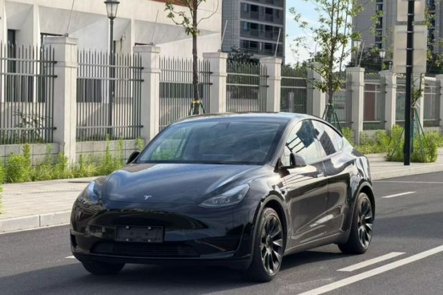 Used Tesla Model Y 2022 Rear-Wheel-Drive Version