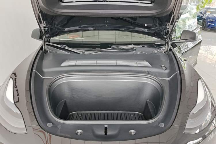 Used Tesla Model Y 2022 Revised Version Rear-Wheel Drive Engine Bay