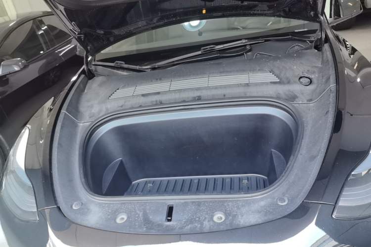 Used Tesla Model Y 2022 Revised Version Rear-Wheel Drive Engine Bay
