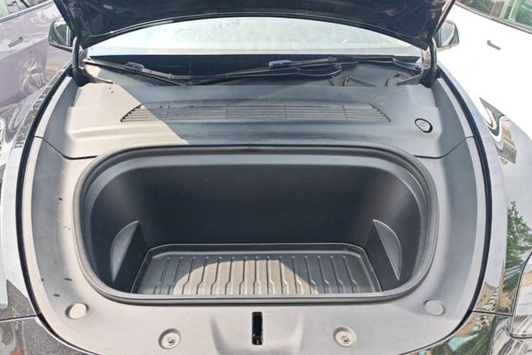 Used Tesla Model Y 2022 Revised Version Rear-Wheel Drive Engine Bay