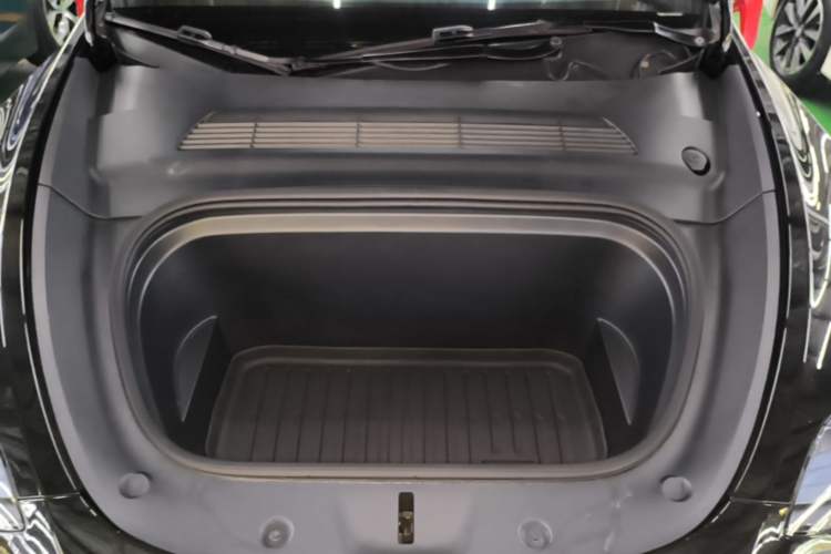 Used Tesla Model Y 2022 Revised Version Rear-Wheel Drive Engine Bay