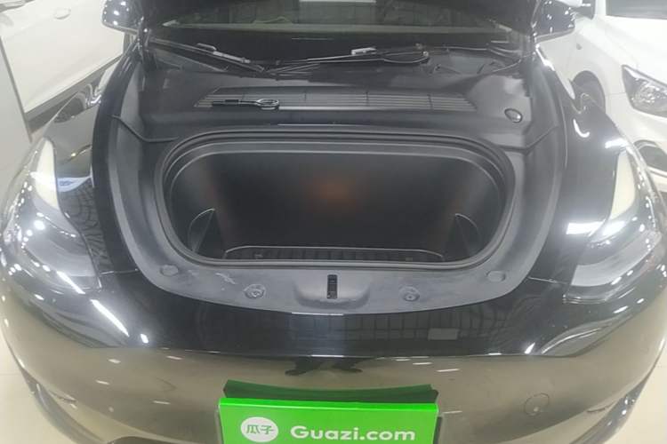 Used Tesla Model Y 2022 Rear-Wheel-Drive Version Engine Bay