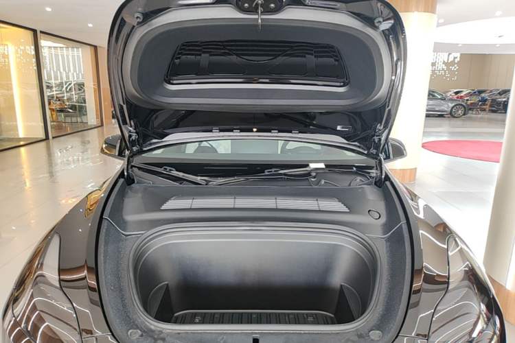 Used Tesla Model Y 2022 Revised Version Rear-Wheel Drive Engine Bay