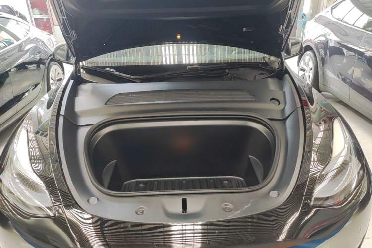 Used Tesla Model Y 2022 Revised Version Rear-Wheel Drive Engine Bay