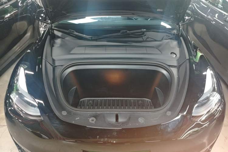 Used Tesla Model Y 2022 Revised Version Long-Range All-Wheel Drive Engine Bay