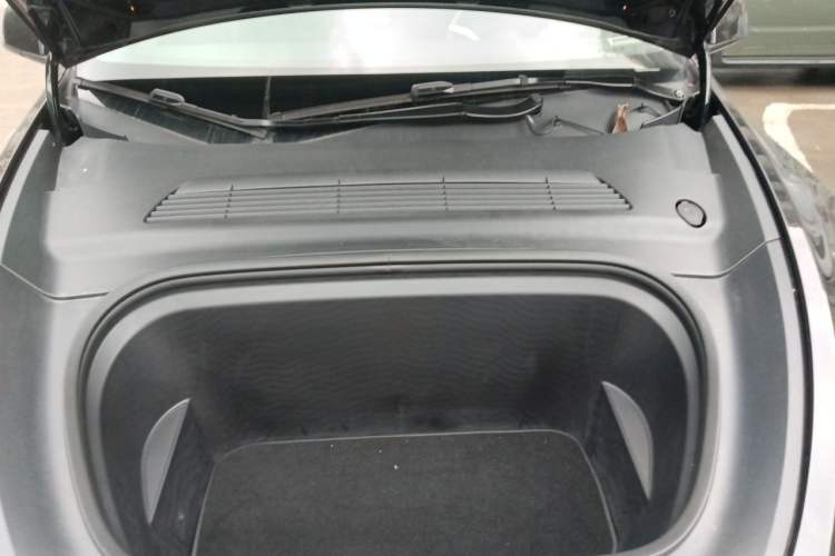 Used Tesla Model Y 2022 Revised Version Rear-Wheel Drive Engine Bay