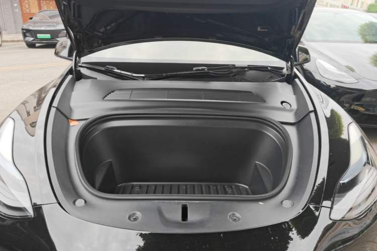 Used Tesla Model Y 2022 Revised Version Rear-Wheel Drive Engine Bay