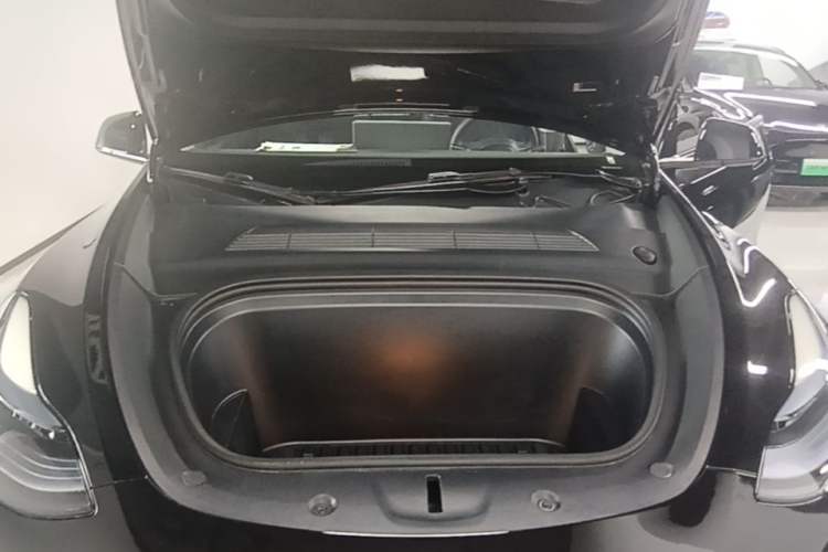 Used Tesla Model Y 2022 Revised Version Rear-Wheel Drive Engine Bay