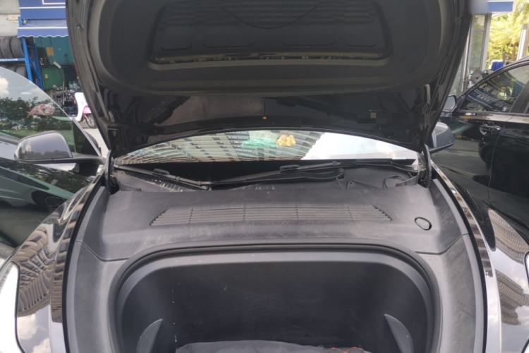 Used Tesla Model Y 2022 Rear-Wheel-Drive Version Engine Bay